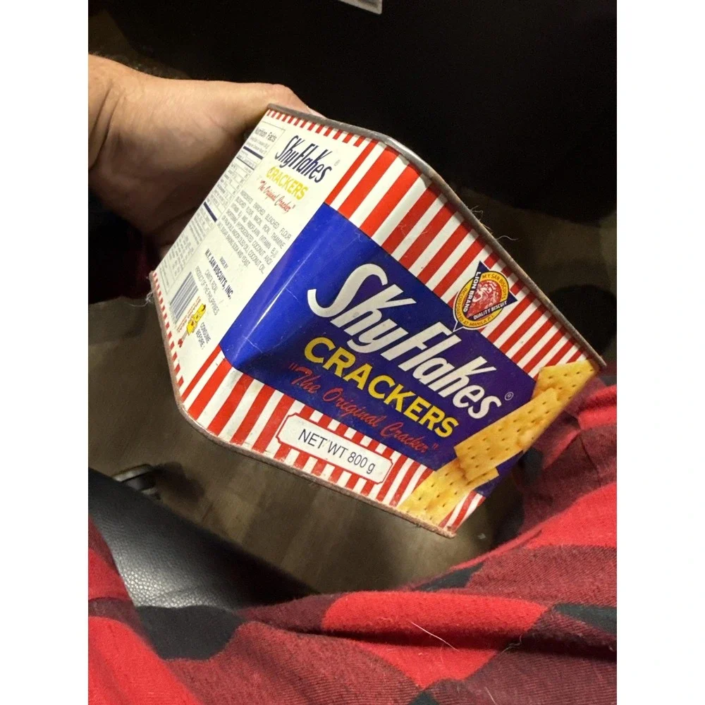 Vintage SkyFlakes Crackers 800g Tin Can Bank M.Y. San Biscuits Philippines